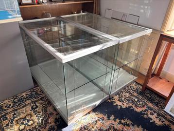 (Museum) Vitrines 4 stuks