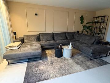 Grote U-bank in goede staat - Gratis af te halen