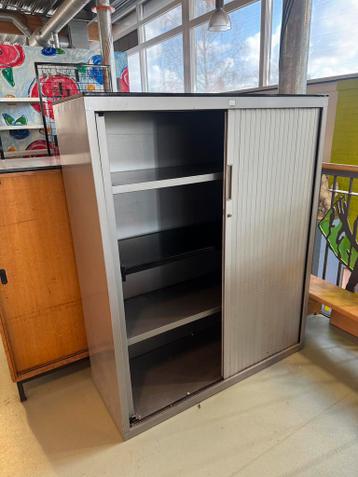 Dossierkast roldeurkast archiefkast metaal