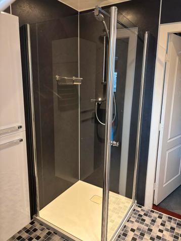 GRATIS douche + glazen wanden + douche bak