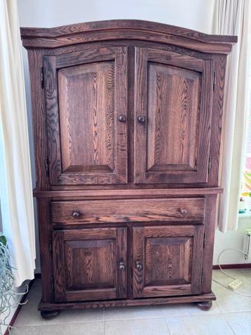 Massief eikenkast, heel gaaf, gratis afhalen