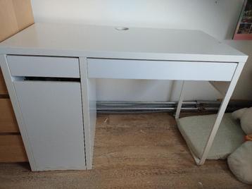 Gratis: bureau Micke