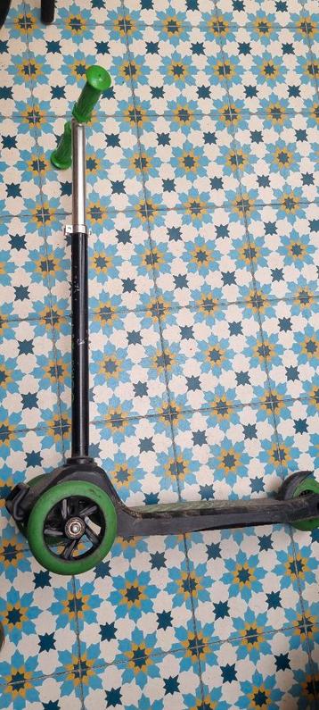 3 wiel kinderstep groen zwarte - Amigo