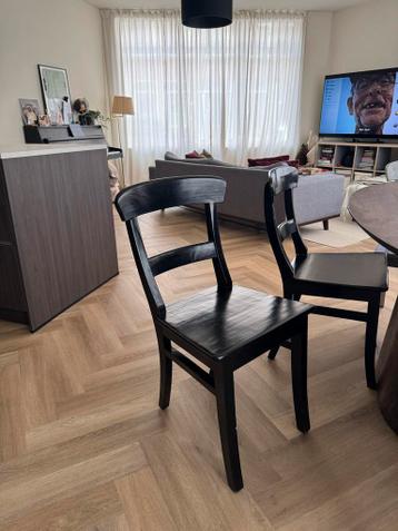 Gratis: 6 Eetkamerstoelen - Zwart, Grijs, Wit (Opknappen)