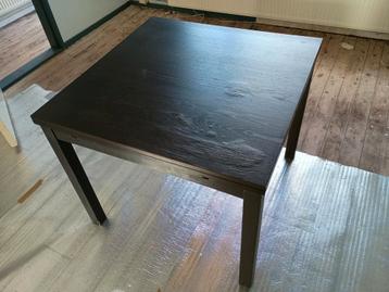 Handige uitklapbare tafel - ideaal voor kleine ruimtes