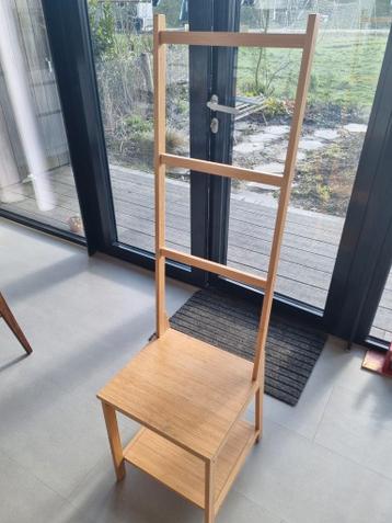 Gratis: bamboe kleding slaapkamerstoel