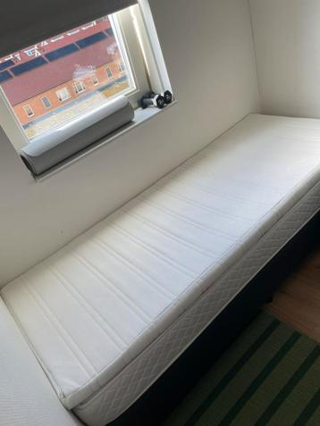 Gratis 90x200 bed met matras en topper – alleen ophalen