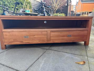 Eiken TV meubel met twee laden en tussenvak