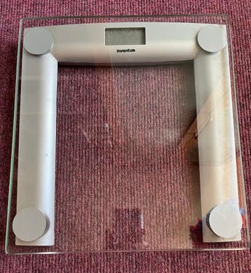 Digitale personenweegschaal Inventum inclusief batterij