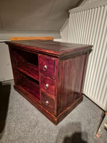 Gratis af te halen koloniaal kastje