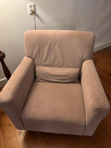 Beige stoel met sierkussen - 80x80x80 cm