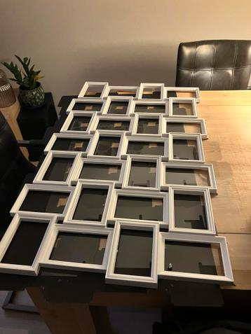 GRATIS: XL Fotolijst Collage 28 Foto's (10x15 & 15x10 Cm)