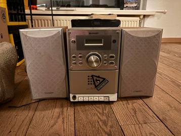 Sharp CD-speler met boxen (klein formaat)