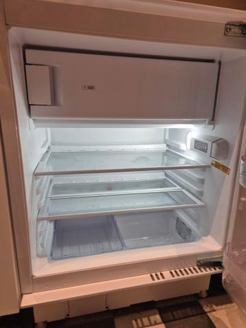 Whirlpool Tafelmodel Koelkast met vriesvak (2022)