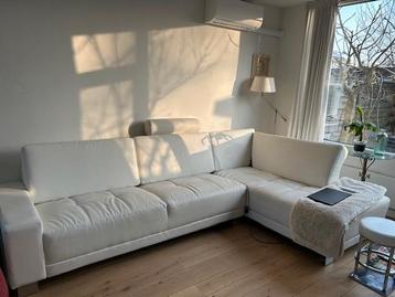 Hoekbank creme/wit ophalen 20 maart