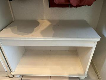 Schoenenkast met klep