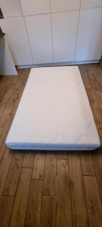 Zeer dikke comfortabele twijfelaar matras