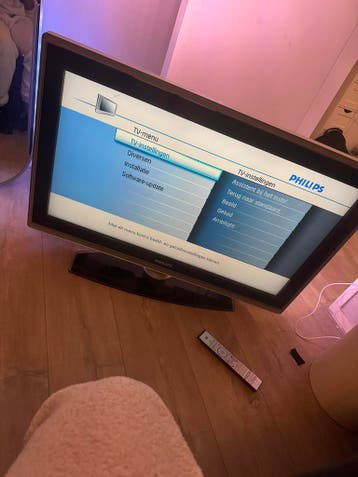 Philips ambilight tv met afstandsbediening!