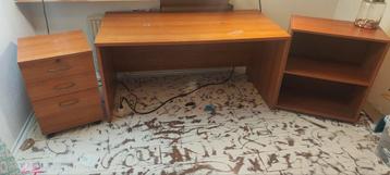 bureau set met stoel, ladeblok en kast