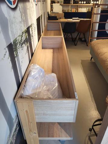 Tentoonstelling in winkel