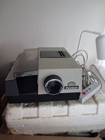 Paximat 1700 diaprojector Electric van Braun