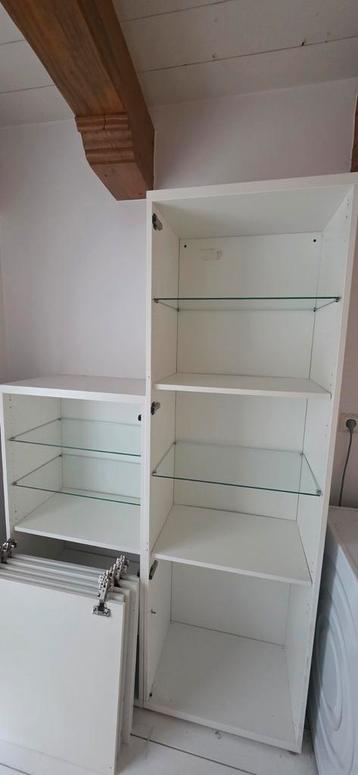 GRATIS IKEA Kast / Vitrinekast - 2 delen, 120cm breed