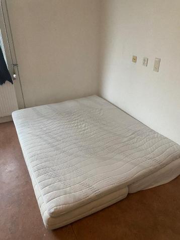 2 x matrassen + topper
