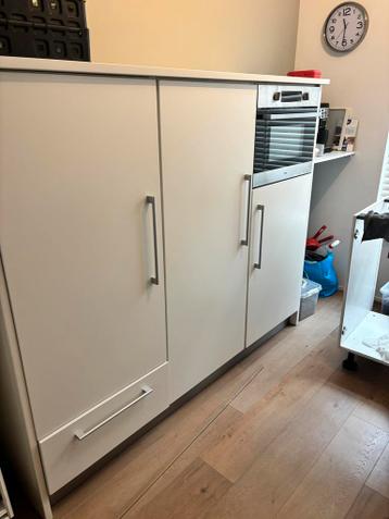 Keukenelement keukenblok zonder oven! Gratis ophalen!