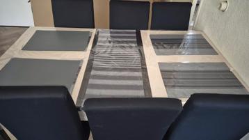 Eettafel met 6 stoelen en IKEA Hauga TV-meubel (Gratis)