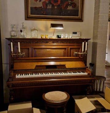 Piano: én functionerend én sfeervol meubel (gem. Oirschot)