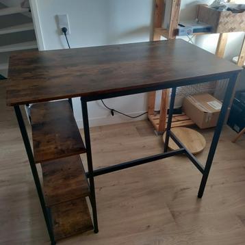 Bartafel met 2 krukken