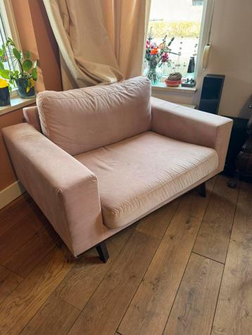 Roze love seat tweezitter gratis af te halen
