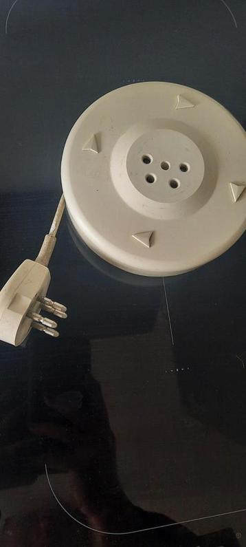 Telefoon stekker met aansluit doos Gratis