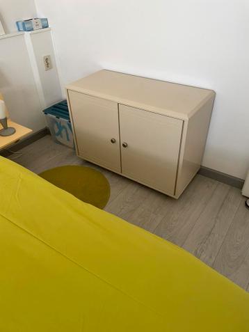 Kastje met 2 deuren GRATIS