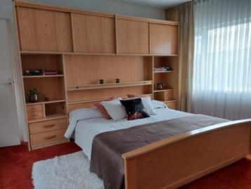 Slaapkamermeubel - hout - in zeer goede staat!