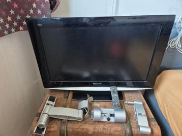 Panasonic TV, scherp beeld, diag. 80cm, AB, muur bevestiging