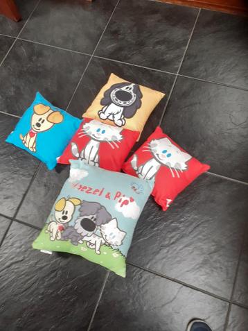 Gratis woezel en Pip kussentjes