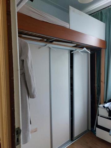 Gratis Geïntegreerde Hoogslaper met Kast (zelf demonteren)