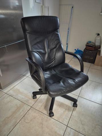 Zwarte Bureaustoel.