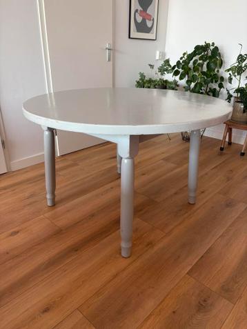 Ronde houten tafel
