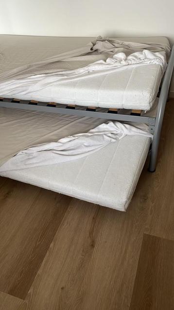 Bed plus onderschuifbed 90x200 ( 2 bedden )