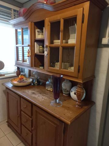 Geloogd grenen buffetkast