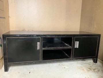 Houten televisiekast