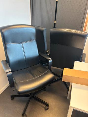 Gratis : 4 bureaustoelen