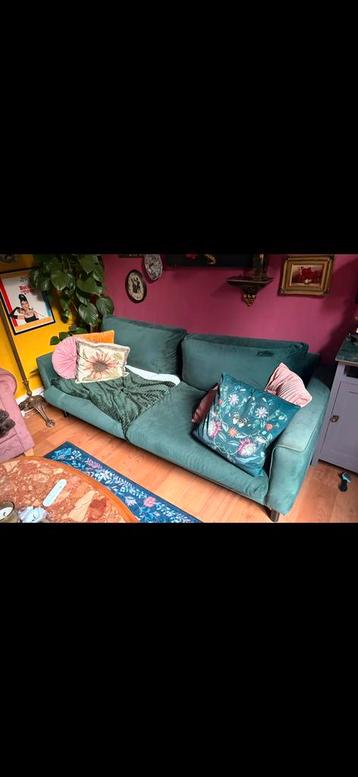 Gratis Tweezits Bank - Groen Velvet met Gebruikerssporen