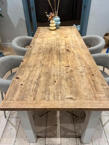 Gratis af te halen: Mooie houten eettafel met lades