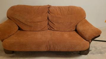 Oranje stoffen bank met houten frame - Gratis af te halen