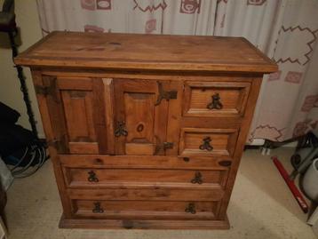 Mexicaanse grenen kast - gratis af te halen