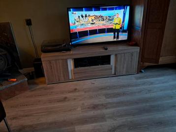 Gratis TV-kastje - Ophalen in goede staat