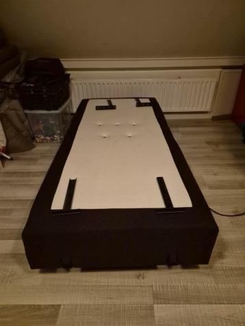 Gratis af te halen boxspring 90x200